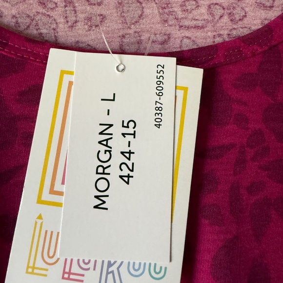 LuLaRoe Morgan L NWT Pink Animal Print Tunic - Picture 4 of 6